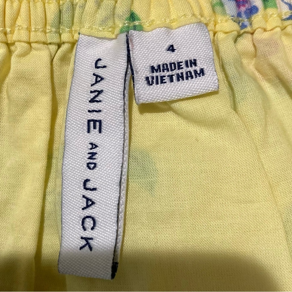 Janie and Jack yellow from layered skirt. Mini skirt with floral print. Size 4 - Picture 2 of 3